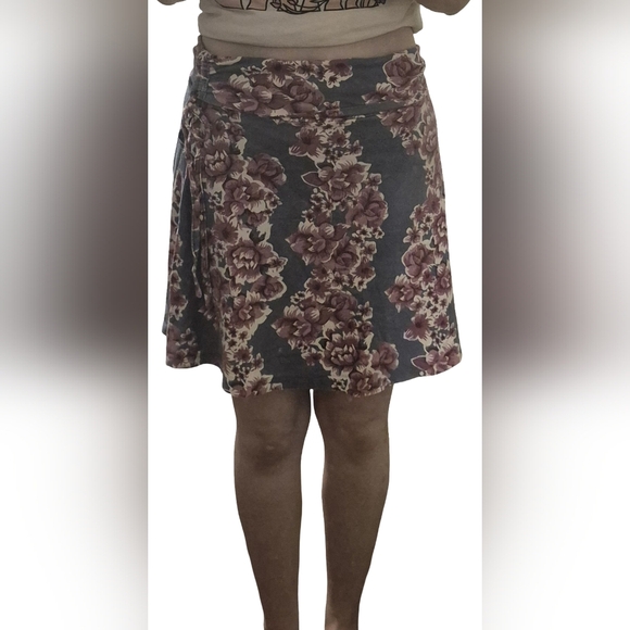 Patagonia Blue and Purple Lithia  Convertible Skirt/ Shirt - Picture 2 of 8